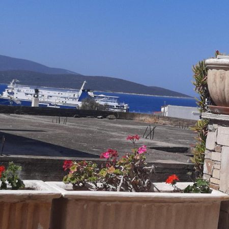 Marmari Vacation Flat Villa Buitenkant foto
